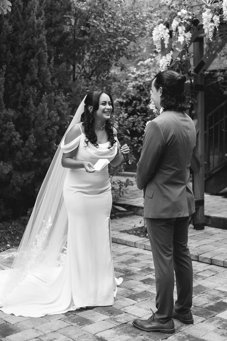 Bride reading her vows
